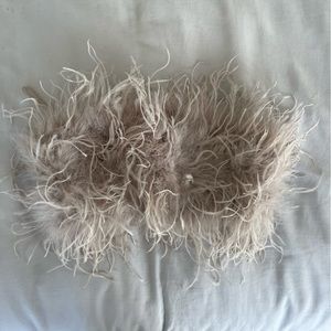 La Marque feather top. never worn before tags on! size xxs runs a bit big